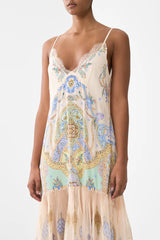 Minimal Slip With Pleated Chiffon Skirt - East Of Istanbul